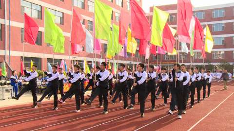 吉化第一高级中学校隆重举行第36届田径运动会